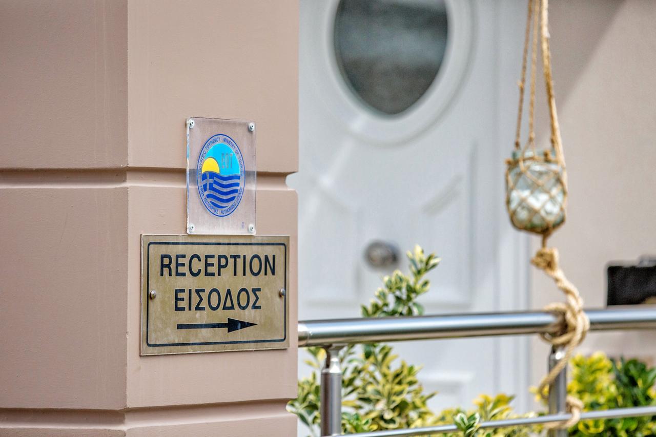 Golden Suites Ofrinion Exterior photo